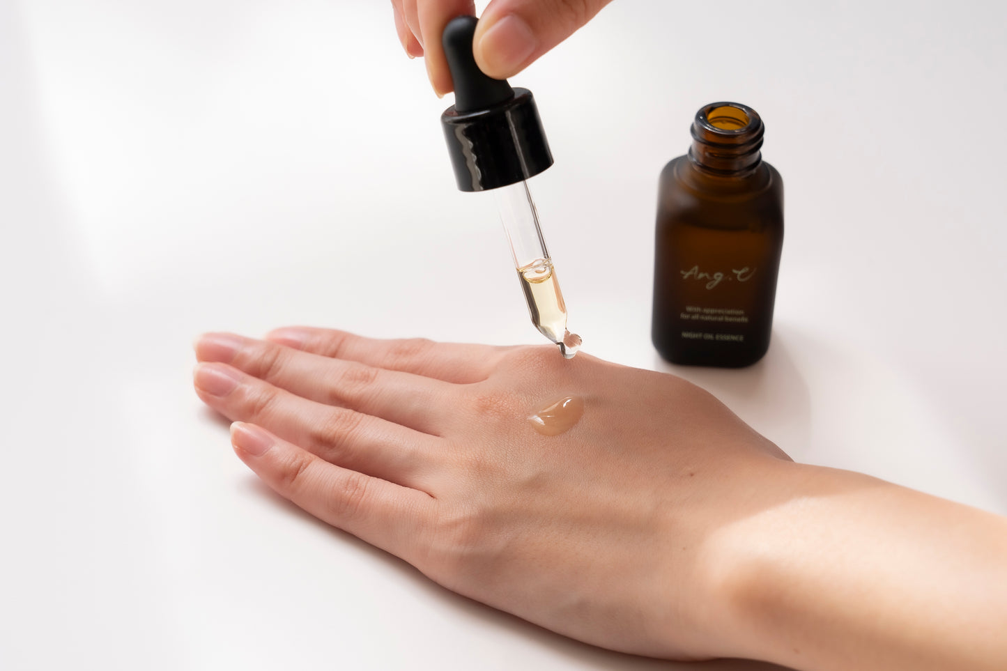 Night Oil Essence – 100% Natural Organic Oil Serum